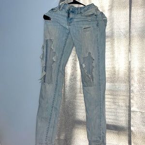 Ripped jeans distressed jeans